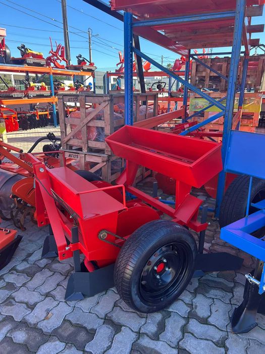 Semeador/Plantador de Batatas 1/2 linhas - 650,00€