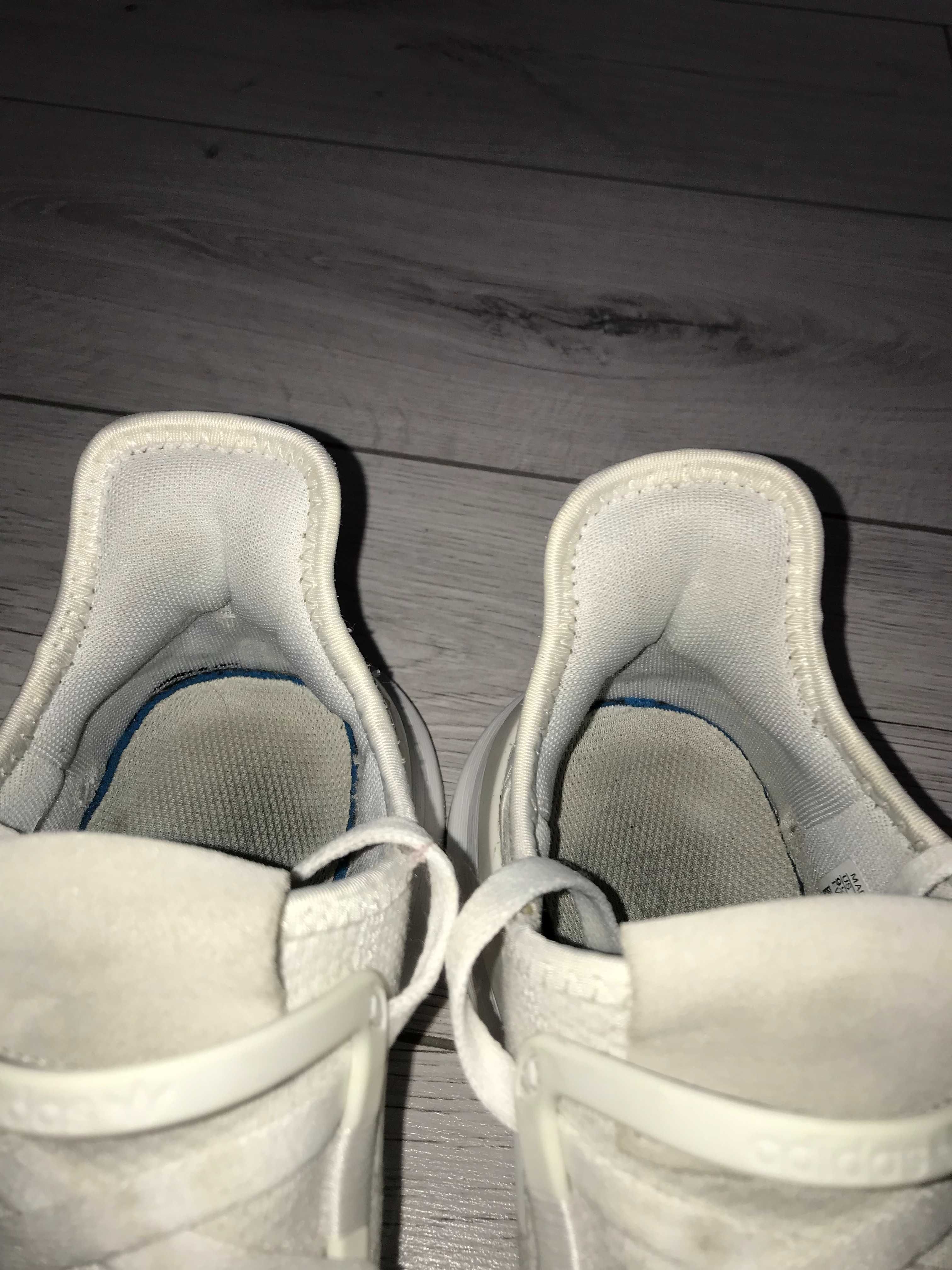 Buty Adidas U_Path Run rozm. 43,5