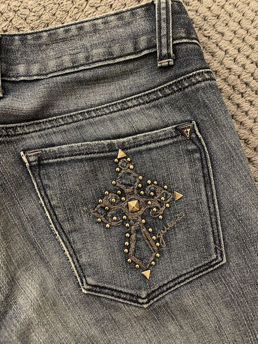 джинси guess, low rise flared, з хрестами