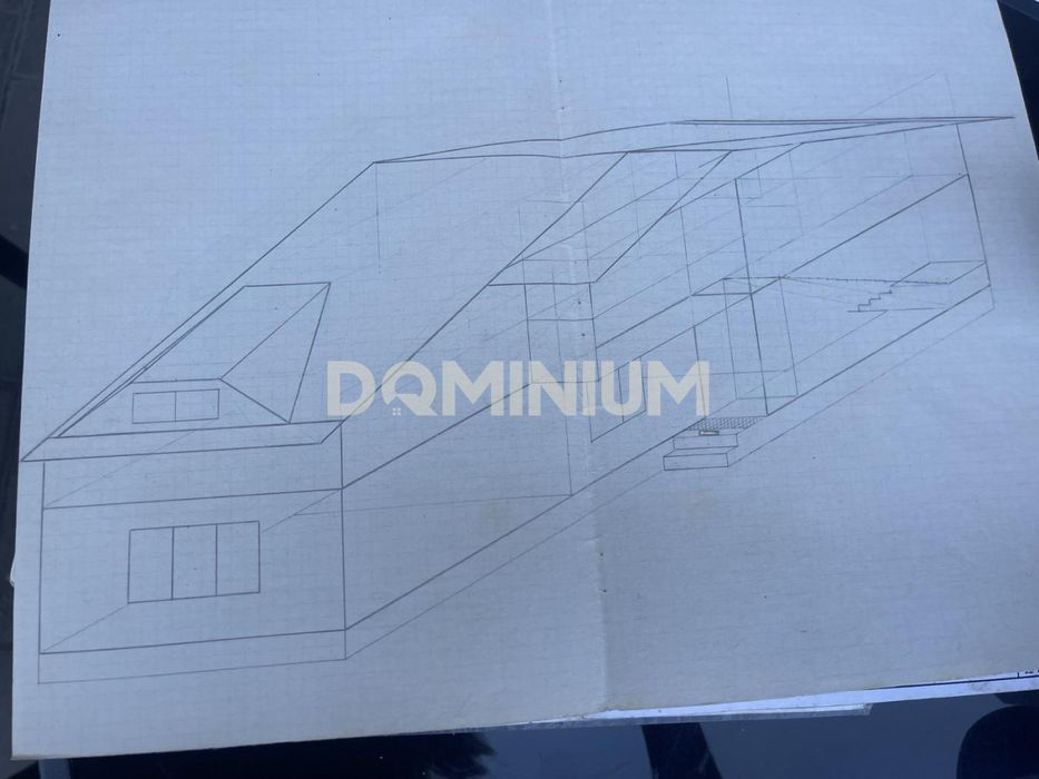Продається будинок в м. Хуст