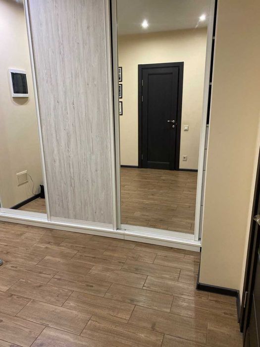 Продаж 1-кімнатної квартири, Драгоманова 2-б, новобудова, Позняки