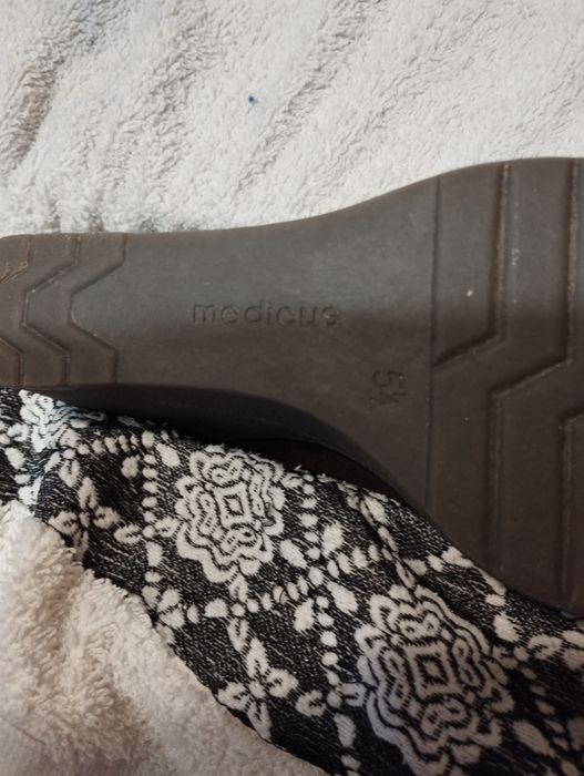 Обувь женская.зимняя