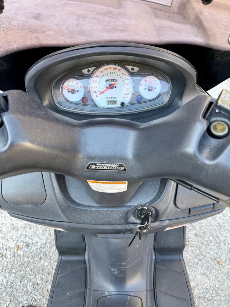 Suzuki Burgman Executive 125cm3