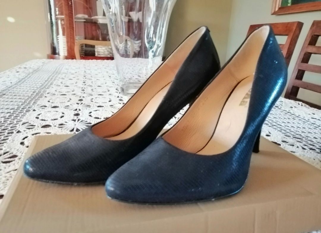 Buty skórzane eleganckie, szpilki 36