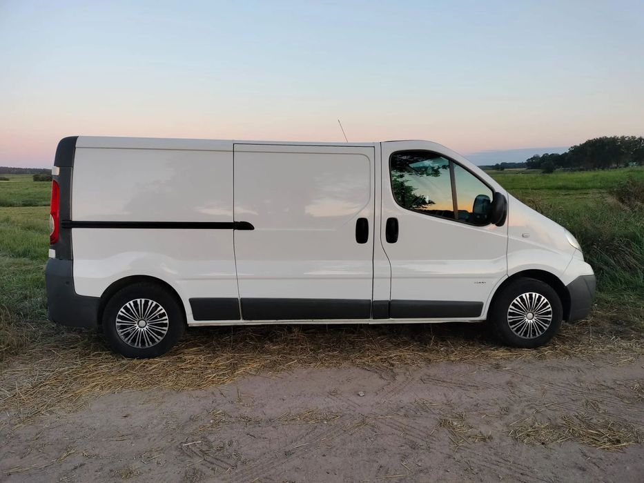 Opel vivaro  BARDZO ŁADNY LONG 2013r 2.0 115KM klima sprowadzony zarejestrowany