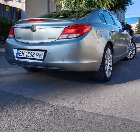 Opel insignia sedan