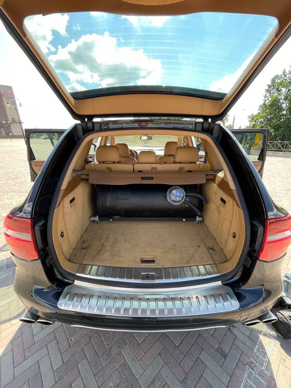 Продам Porsche Cayenne s