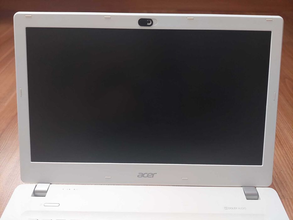 Laptop Acer V13 13,3" - i3 2.4GHz/4GB/1TB HDD/Iris HD5500/W10HomePL