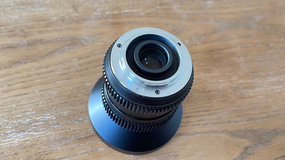 Obiektyw SLR Magic HyperPrime Cine 10mm T2.1 MFT