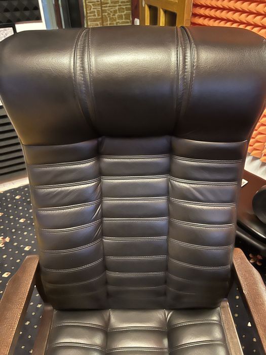 Крісло натуральна шкіра ідеал для керввника офісне