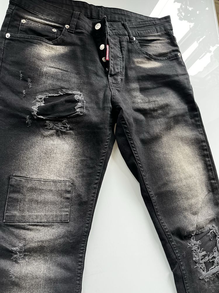Jeansy Dsquared2 fabryczne przetarcia okazja