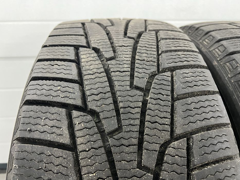 Продам комплект гуми 235/55 R17 KUMHO IZEN KW31