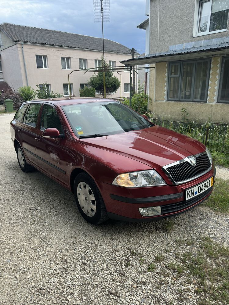 Свіжопригнана октавія 1.6mpi газ