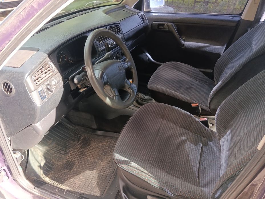 Продам гольф 3 1.6