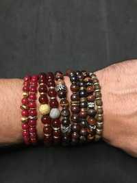 Pulseiras de pedras e prata