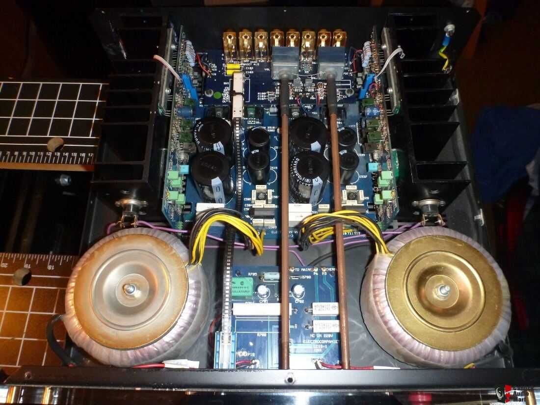 Amplificador Electrocompaniet ECI-1