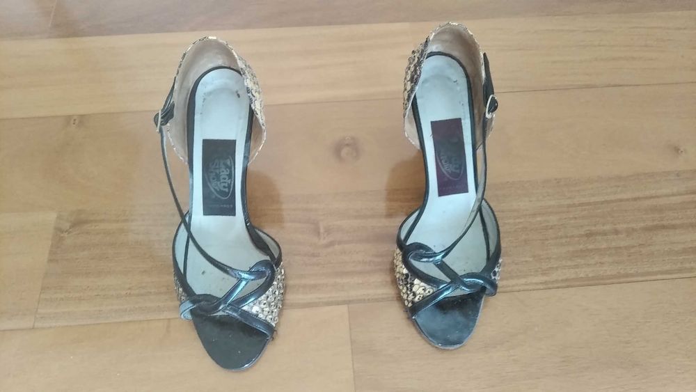 Sapatos em pele de cobra - como novo