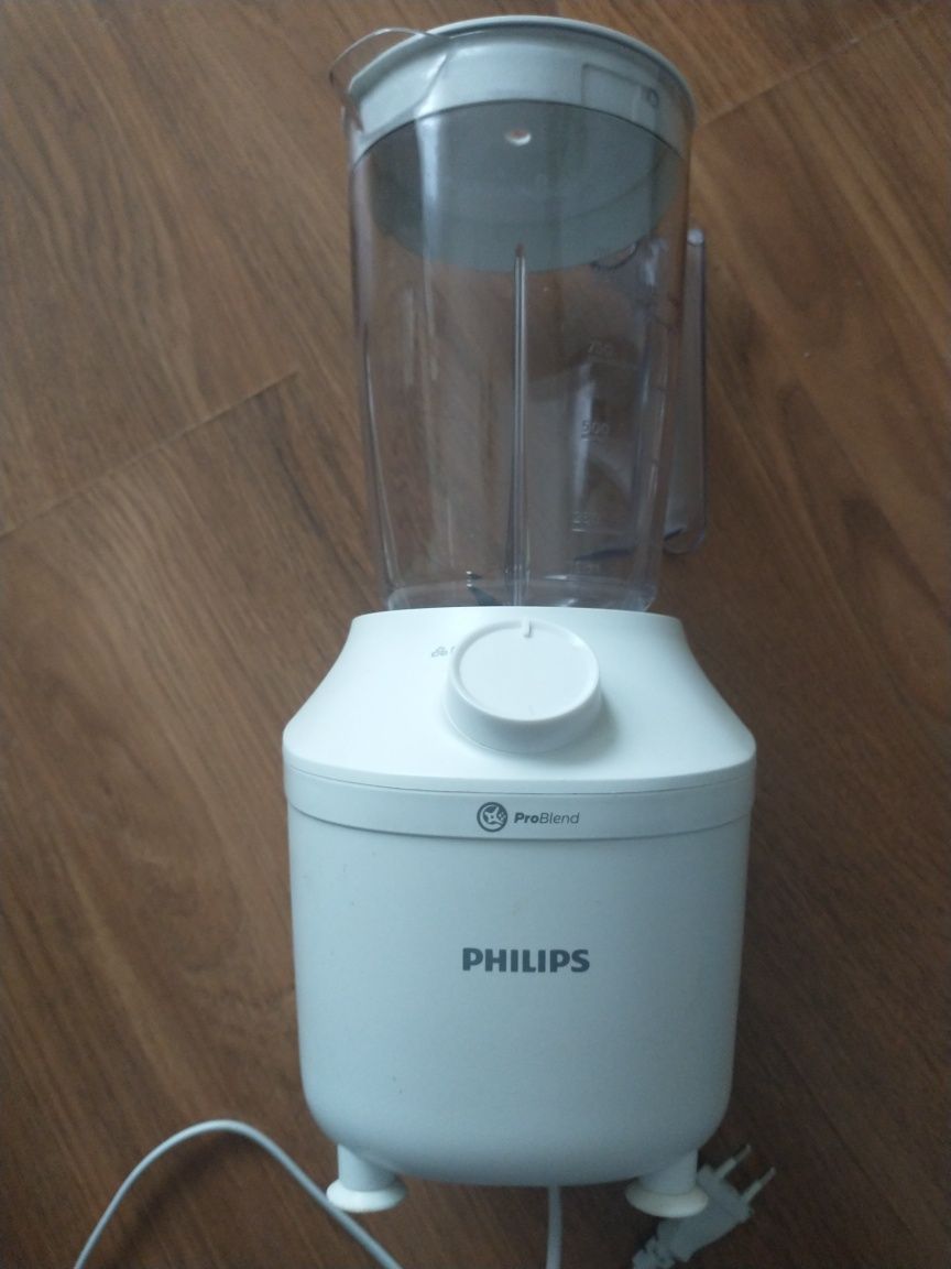 Blender kielichowy Philips HR2041/00 biały