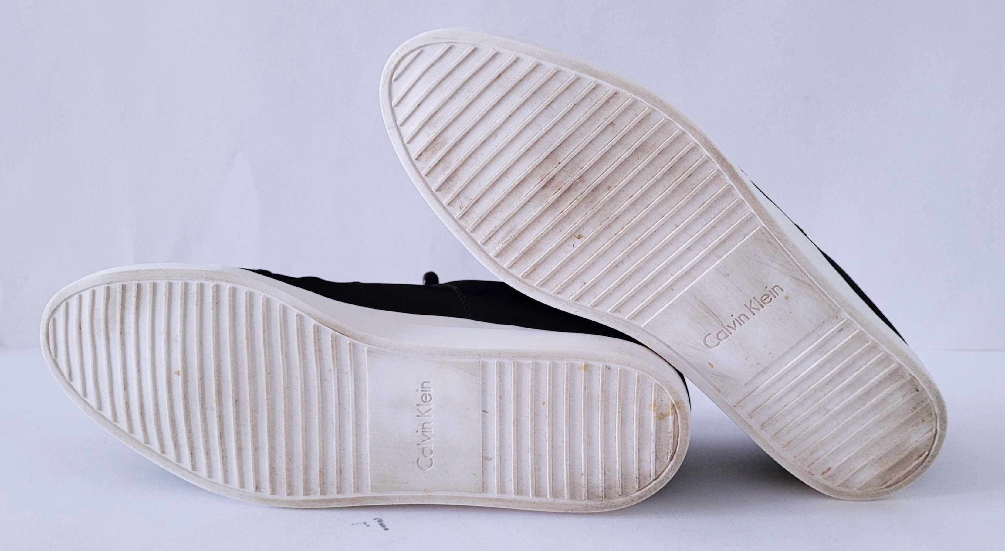 Czarne sneakersy Calvin Klein Sharleen 37