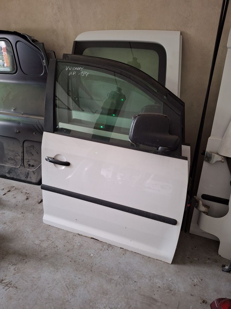 Drzwi prawe vw caddy Touran 03-16r
