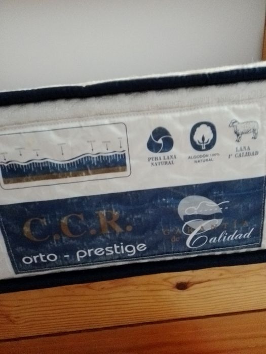 Colchão novo da marca Calidade   pura lã natural.Muito confortável .