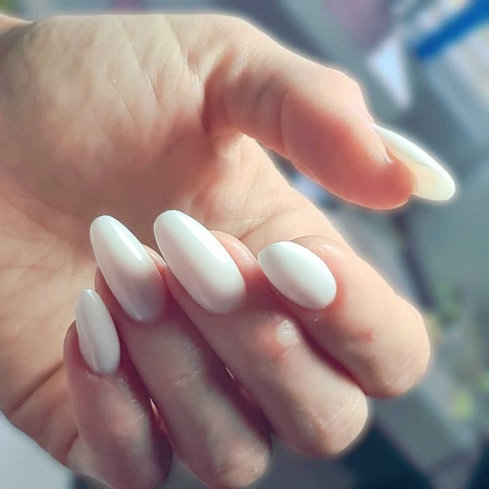 Манікюр з укріпленням. Нарощування нігтів. Викладний френч