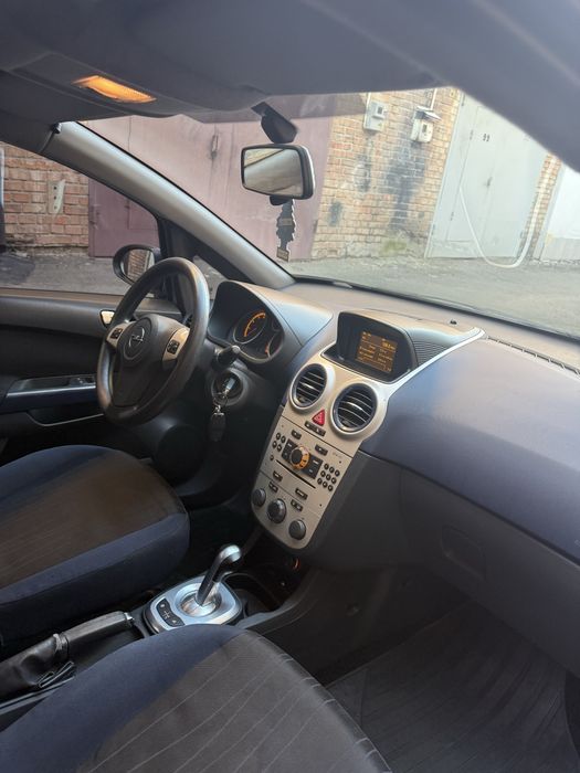 Опель корса автомат