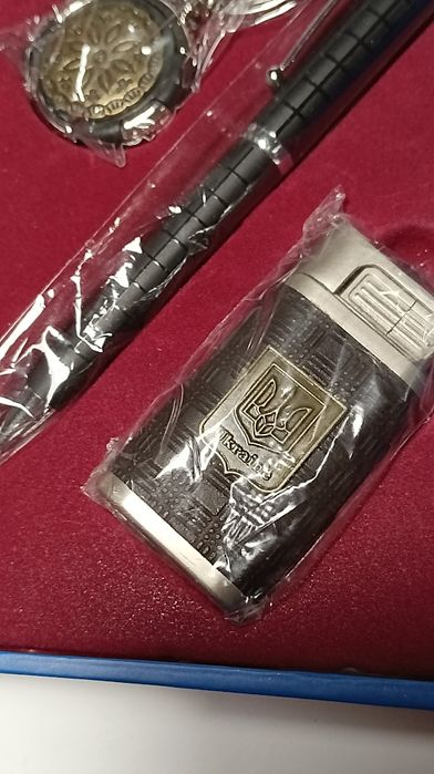 Подарунковий набір Україна (фляга, запальничка, ручка, брелок)