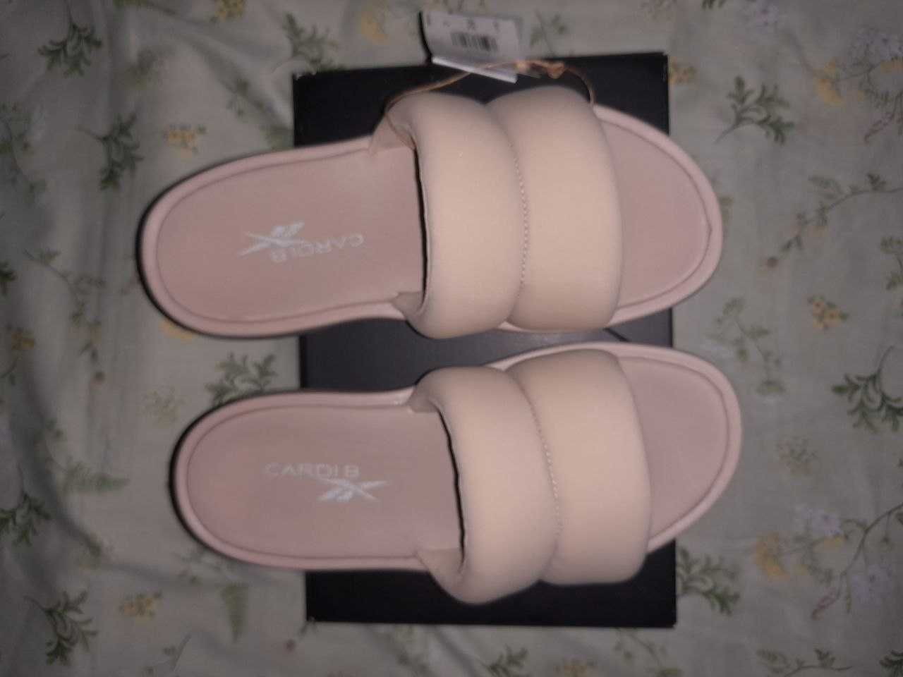 Reebook x Cardi b slides Kapcie