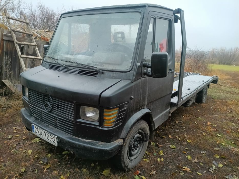 Эвакуатор Мерседес 307D обмен