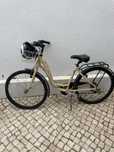 Bicicleta usada de cidade