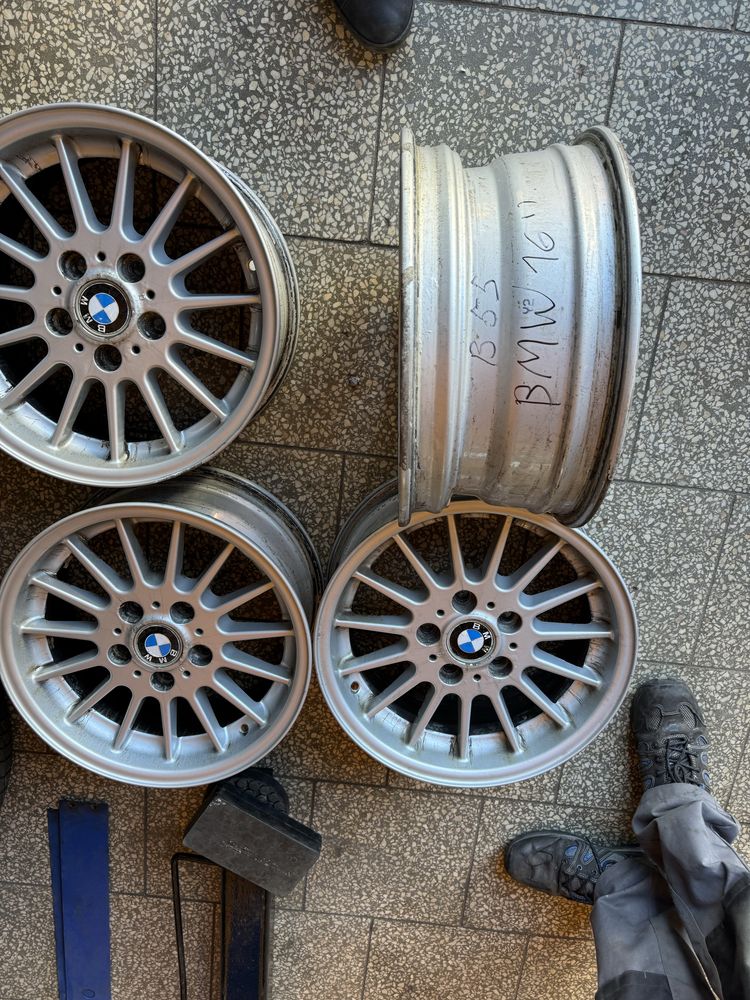 Felgi 7,0x16 ET34 BMW 3 E90 E91 E46 oryginał styling 32