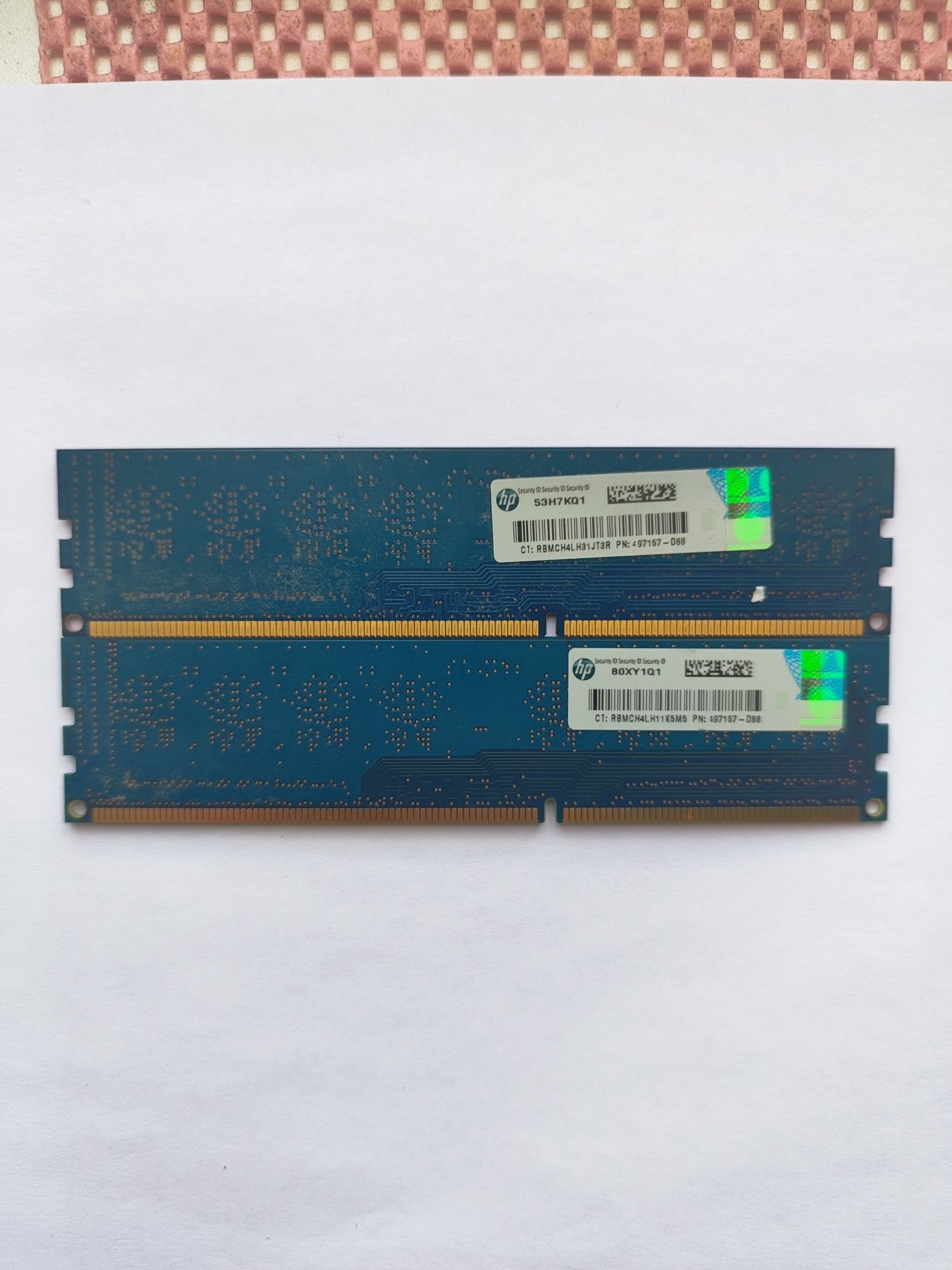 Оперативна пам'ять Hynix DDR3 2Gb 1333MHz PC3-10600U CL9