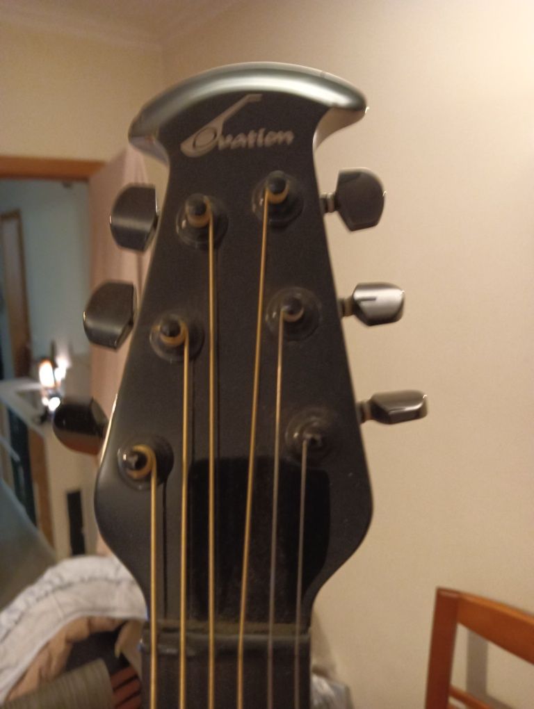 Guitarra Ovation Idea