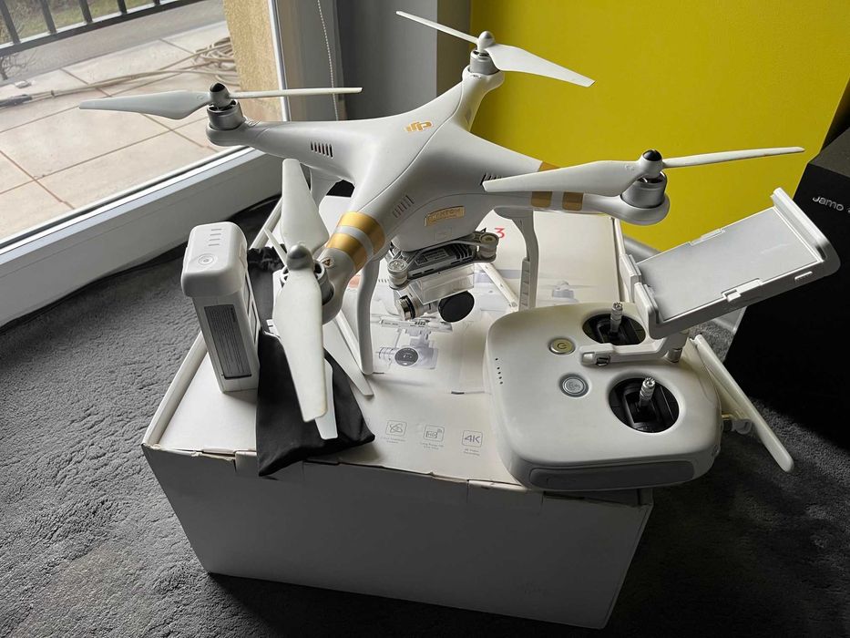 OKAZJA! DJI Phantom 3 PRO, oryginalne pudełko, 2 baterie, 100% sprawny