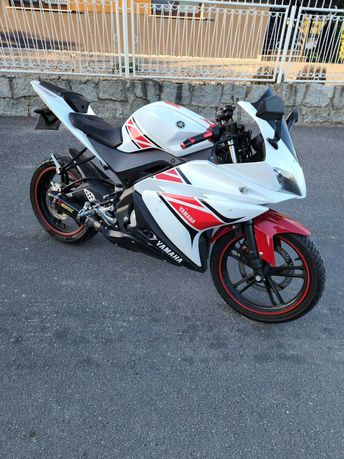 Motocykl Yamaha YZF R125