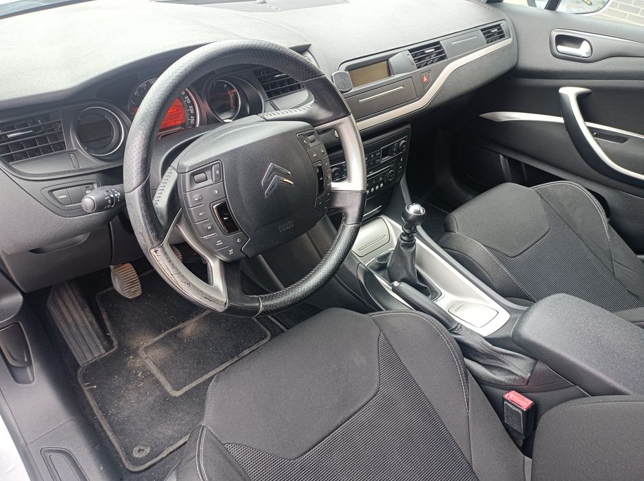 Suuper Citroen C5 2,0hdi zwykłe zawieszenie