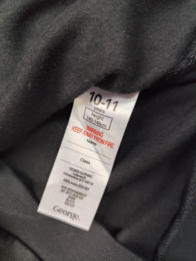 Nowa bluza zapinana bluza na guziki sweter w serek 140-146