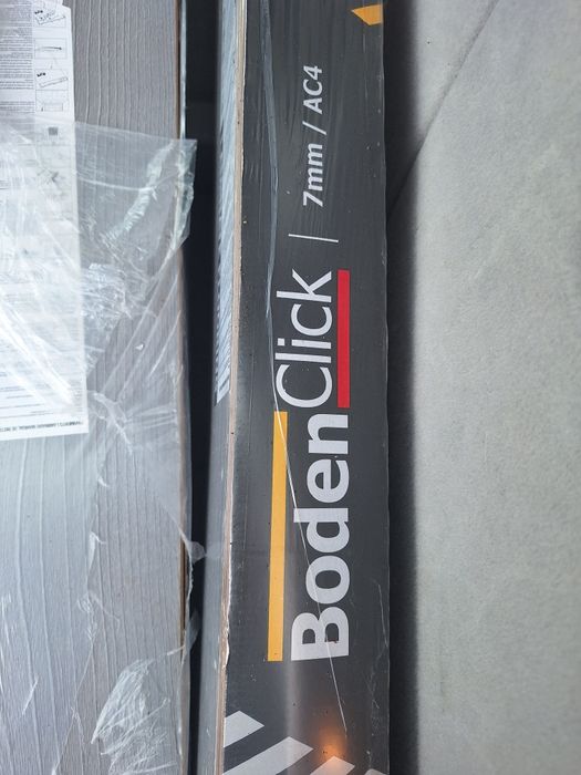 10 cxs.Chão/parket cinza