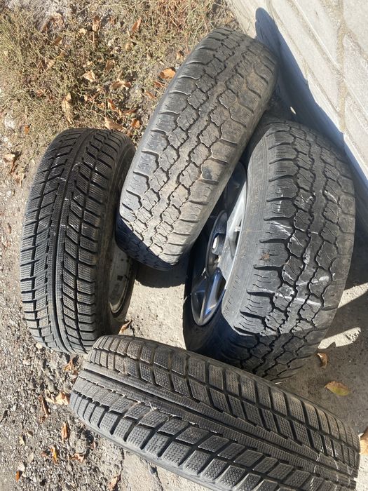 Продаю зимову резину Р-13