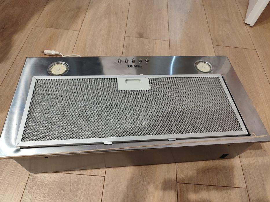 Okap podszafkowy BERG