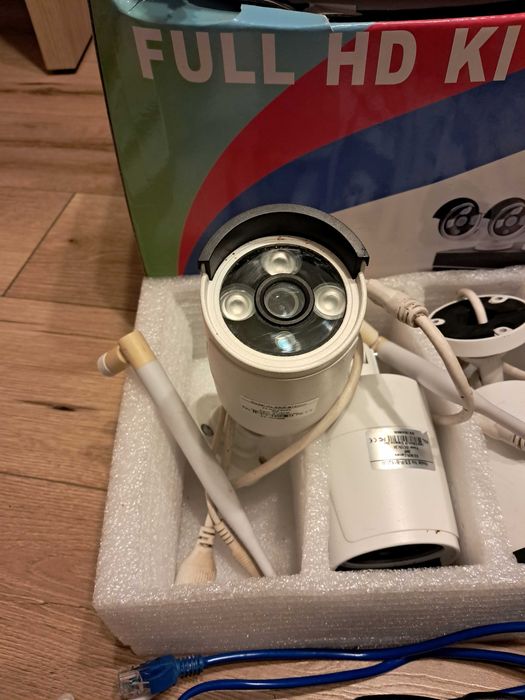 Zestaw 4 kamery do monitoringu 2mpx z rejestratorem wifi FullHD