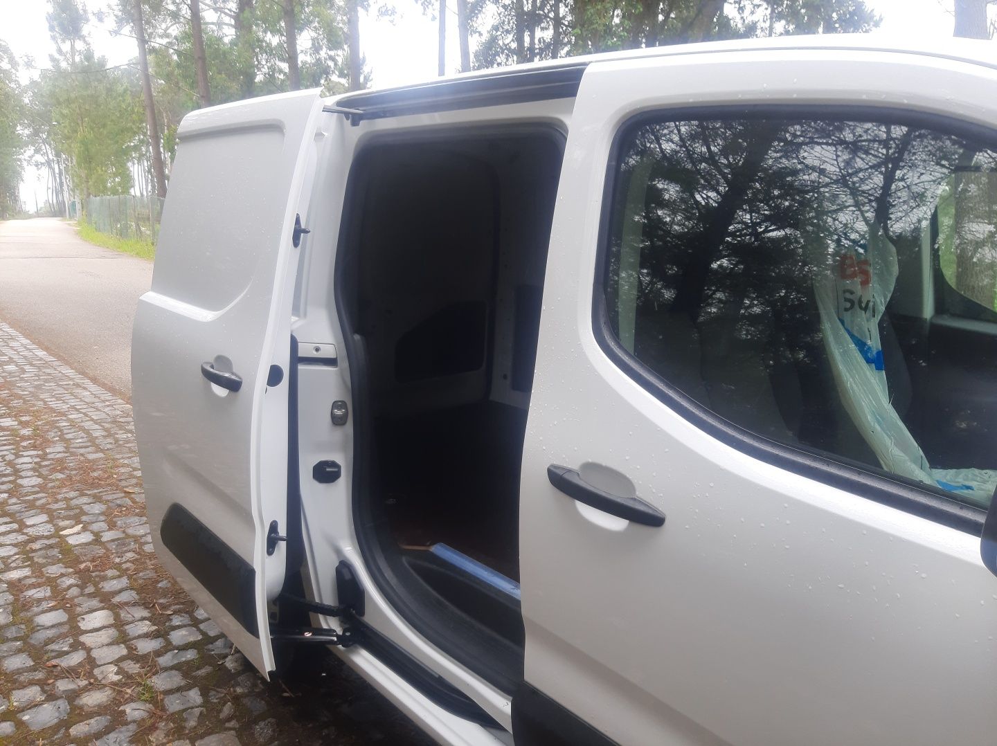 Opel combo 1.5 3 lugares.
