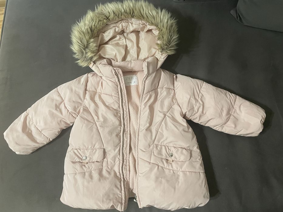 Курточка Zara зимова