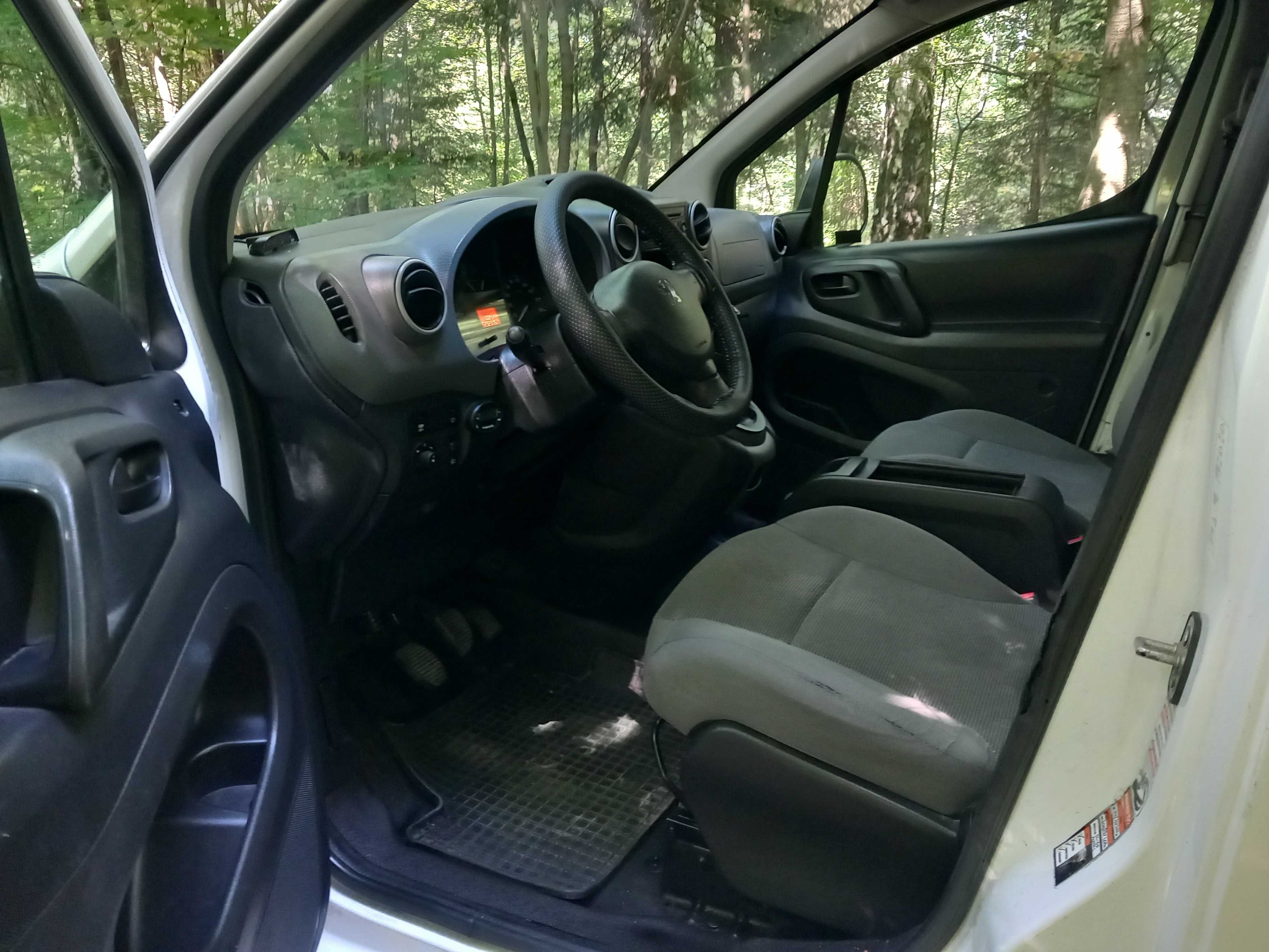 Berlingo_Partner_Long_1.6 HDi_Klima_Webasto_Grzane fotele_OKAZJA