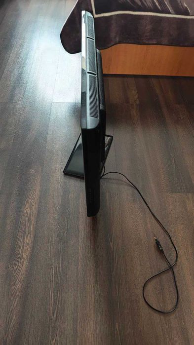 Телевізор Elenberg LH32N89W