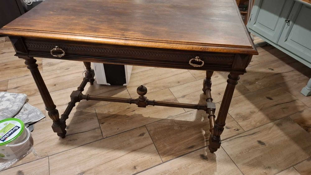 Stolik, biurko z szufladą