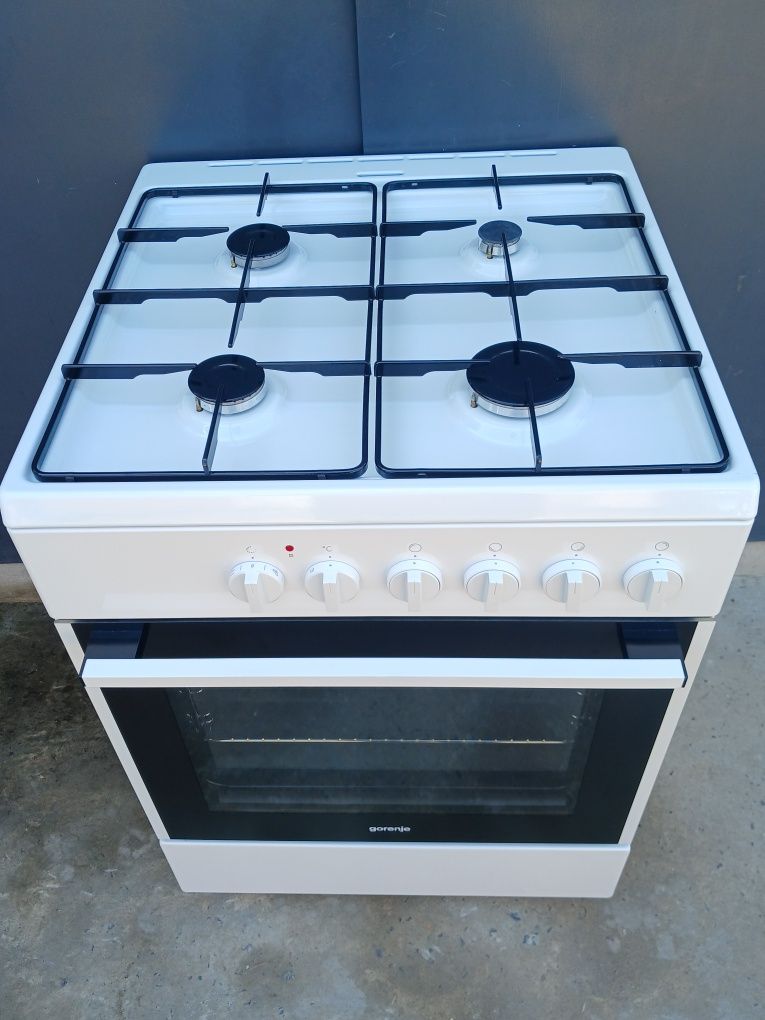 Комбінована газова плита Gorenje, 60 см, стан нової