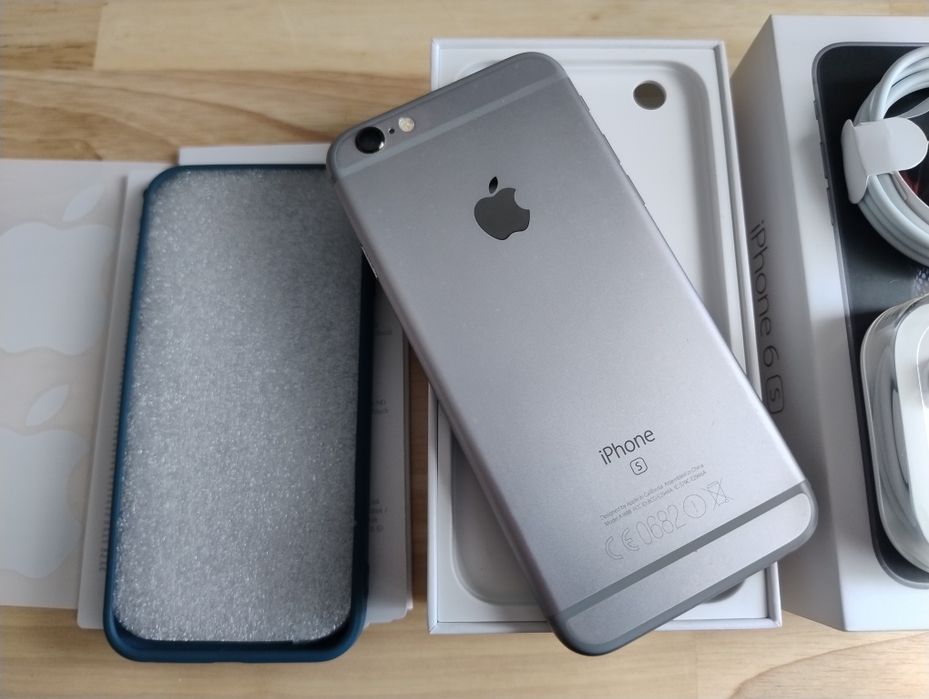 iPhone 6S 32GB Space Gray + case + sluchawki + kondycja 100%