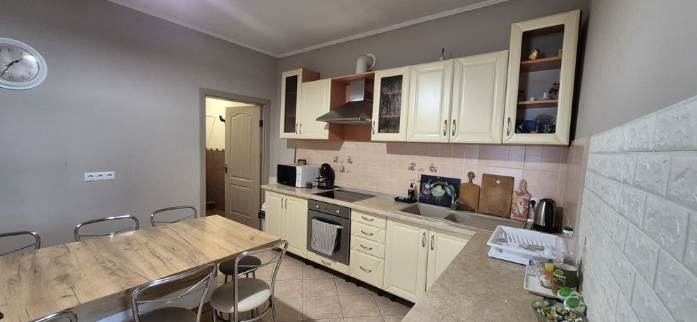 Будинок подобово,ВІЛЬНО